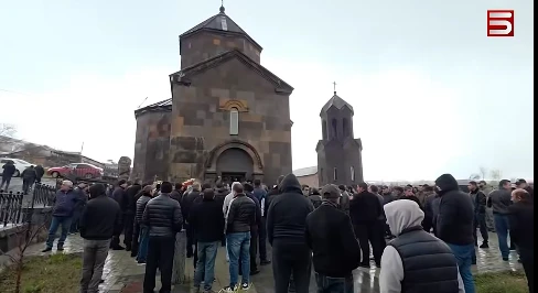 voghb-e-jraratvoum-sarsapheli-vtharic-mahacats-yntaniqi-4-andamneri-hvogehangisty