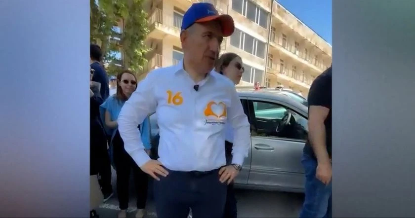 tany-chen-shvoun-el-ka-phakhanq-steghic-nikvol-phashinyan