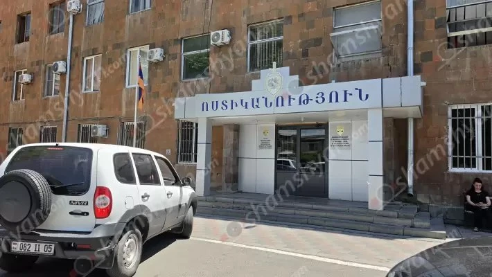 armavirvoum-banaki-qefn-avartvel-e-krakvocnervov-17-amya-tghan-krakel-e-hvor-atrtchanakic