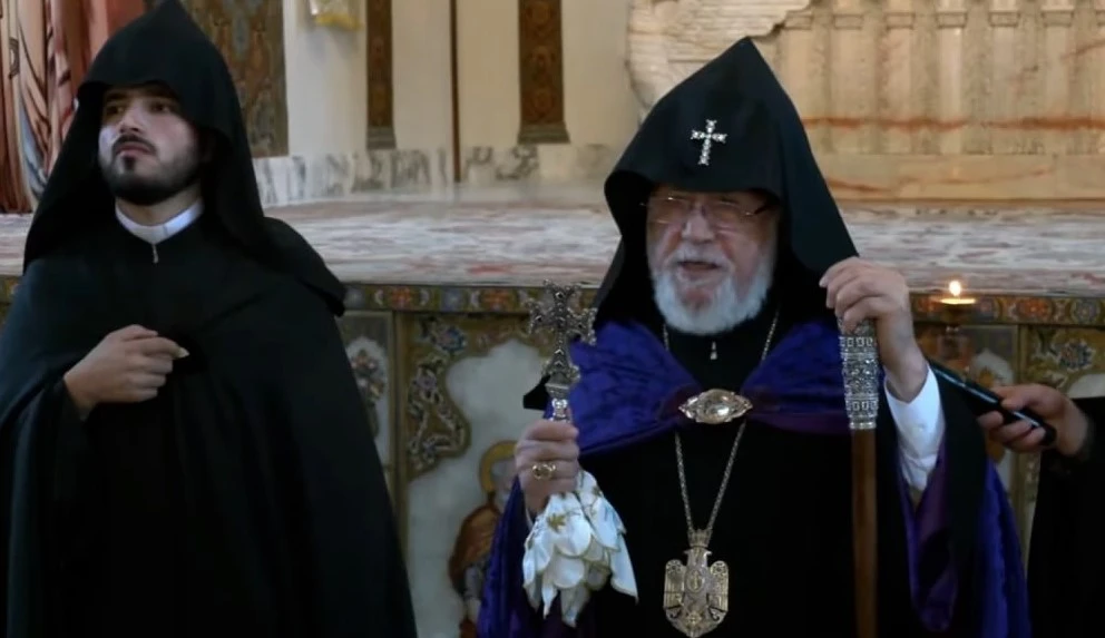 ishkhanvouthyvounn-vouzvoum-e-ekeghecin-ir-kamqin-hpatakecnel-qayler-en-dzernarkvvoum-vehaphar